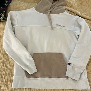 Champion hoodie size medium